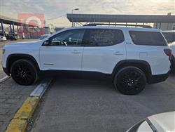 GMC Acadia